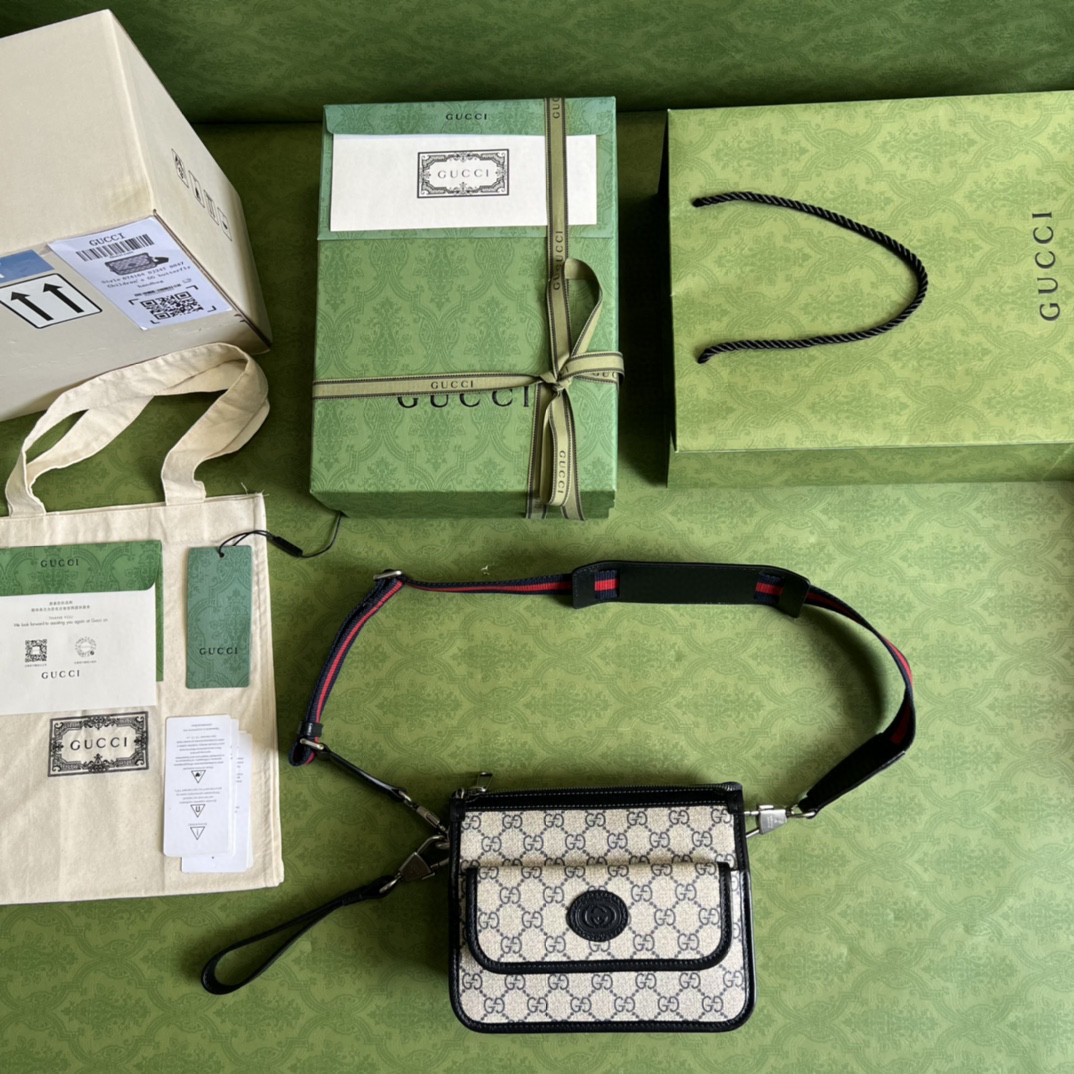 G*u*i messenger bag with interlocking g