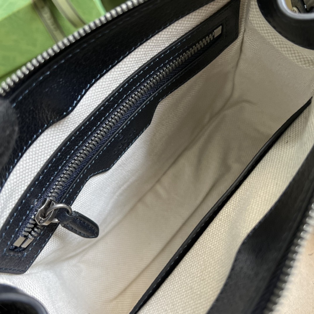 G*u*i messenger bag with interlocking g