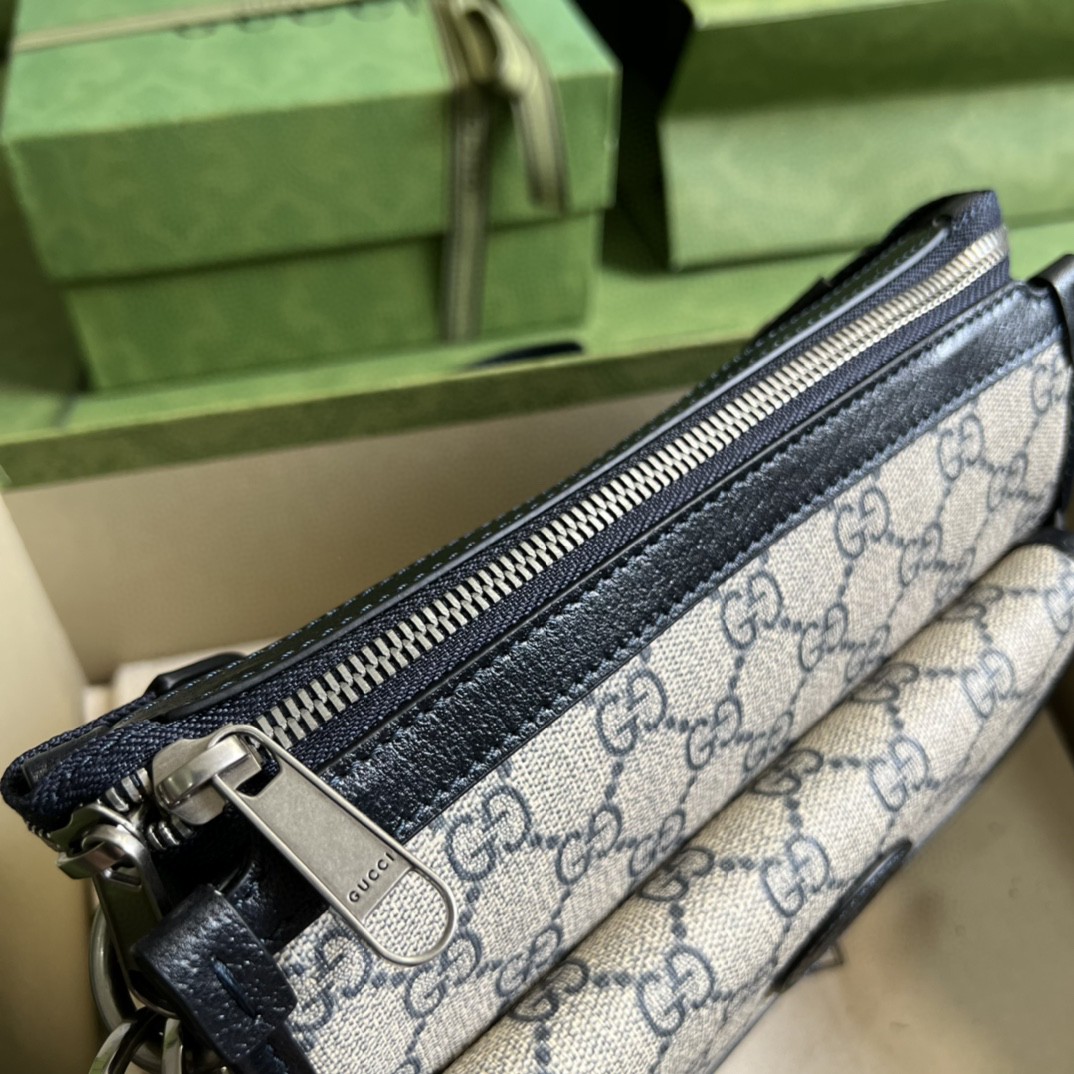 G*u*i messenger bag with interlocking g
