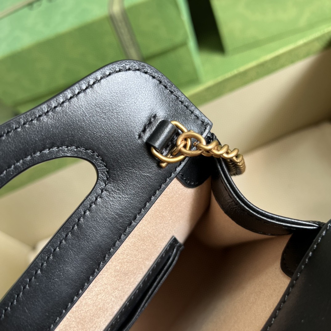 G*u*i gg marmont top handle mini bag