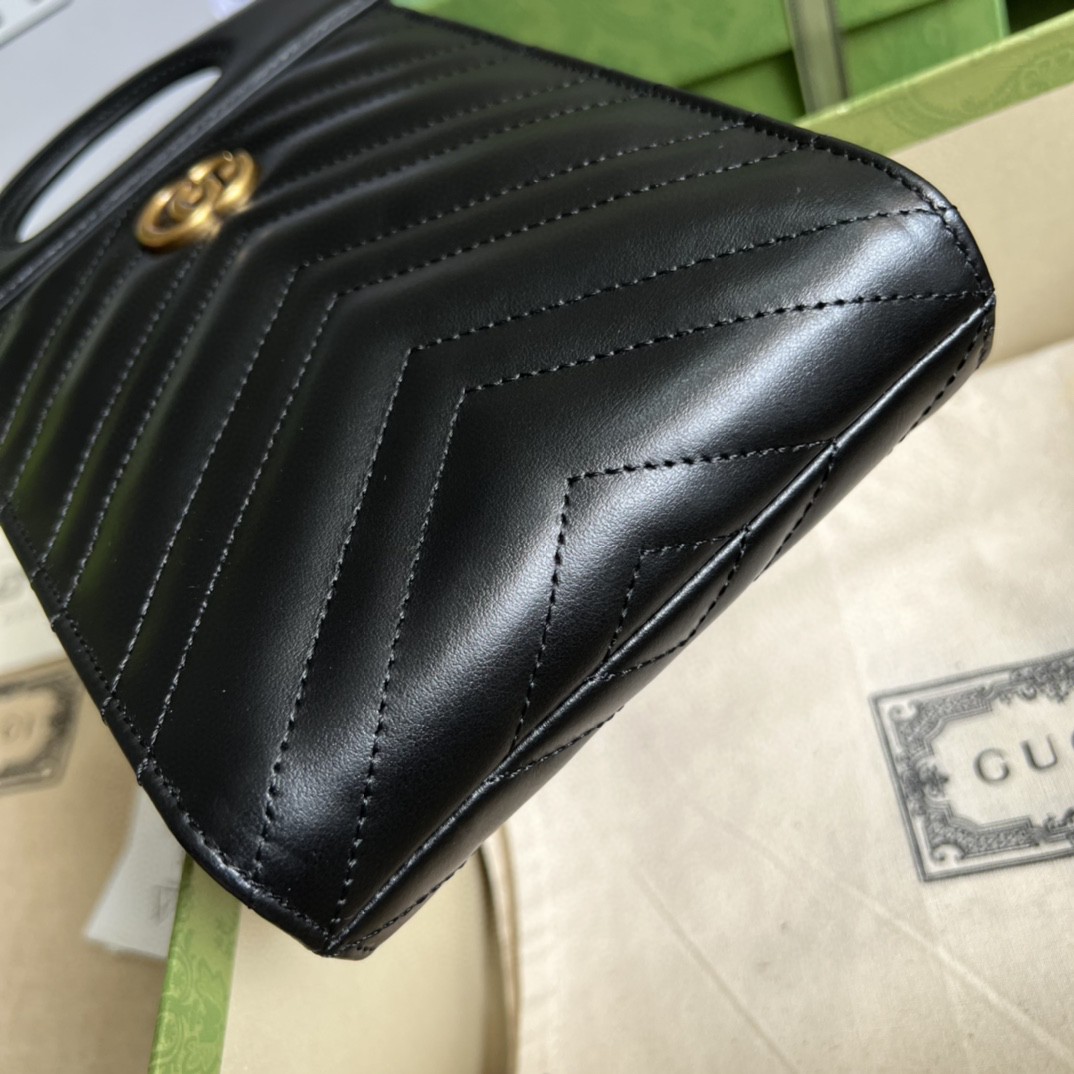 G*u*i gg marmont top handle mini bag