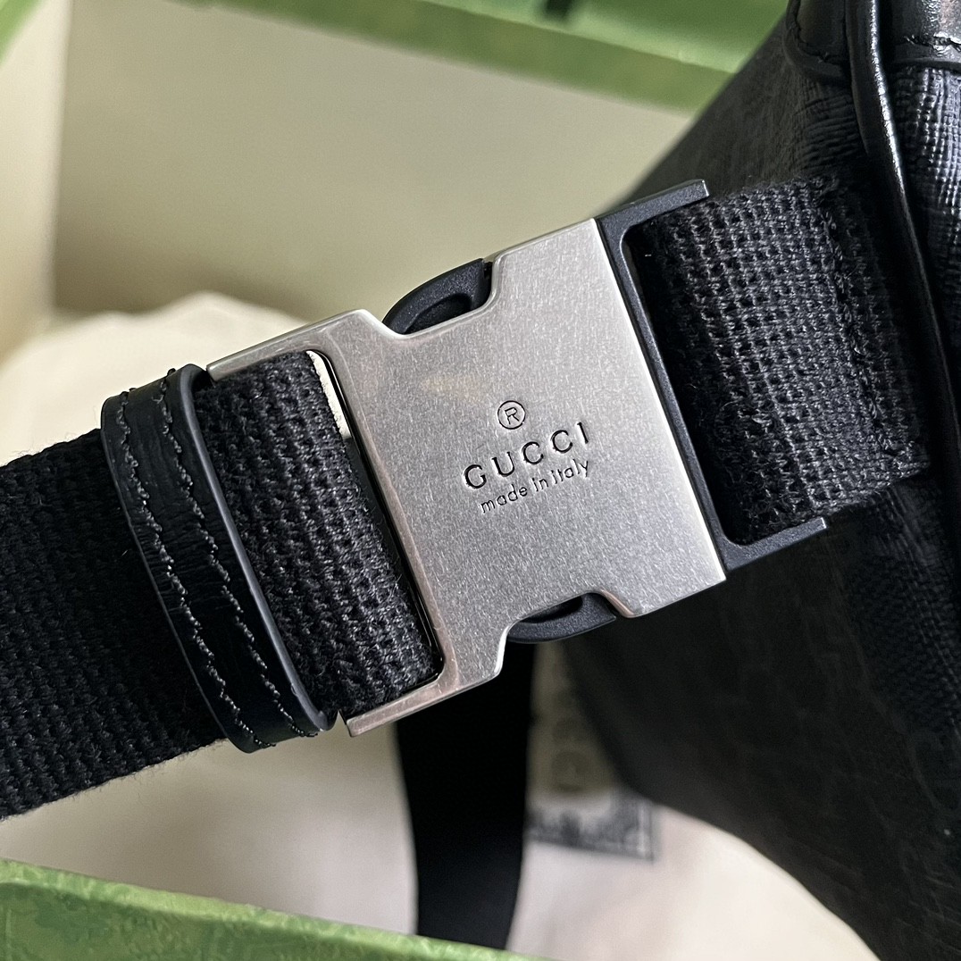 G*u*i gg large belt bag