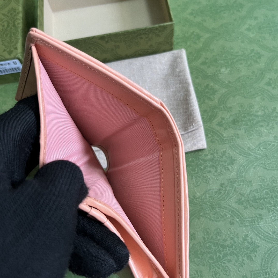 G*u*i gg marmont card case wallet