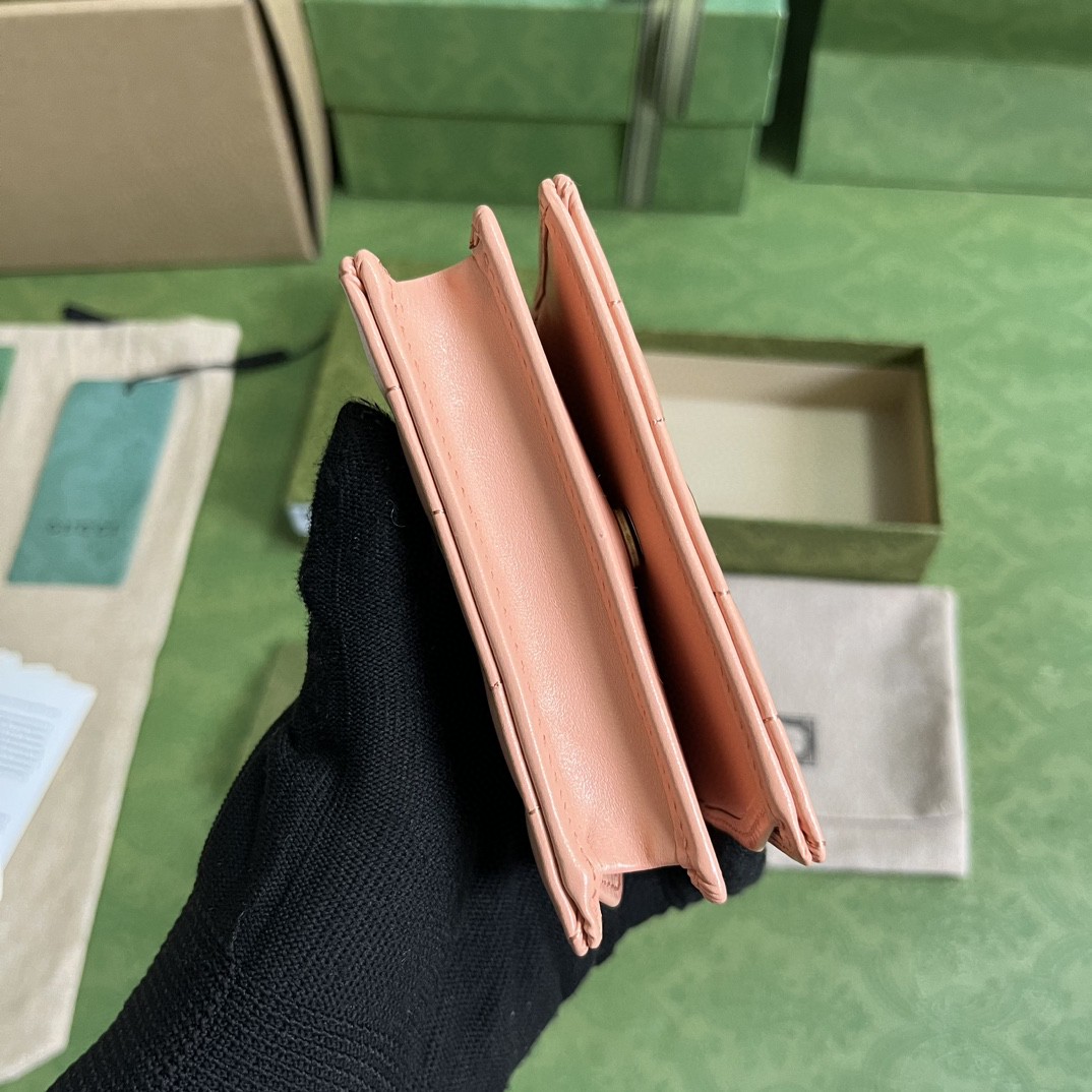 G*u*i gg marmont card case wallet