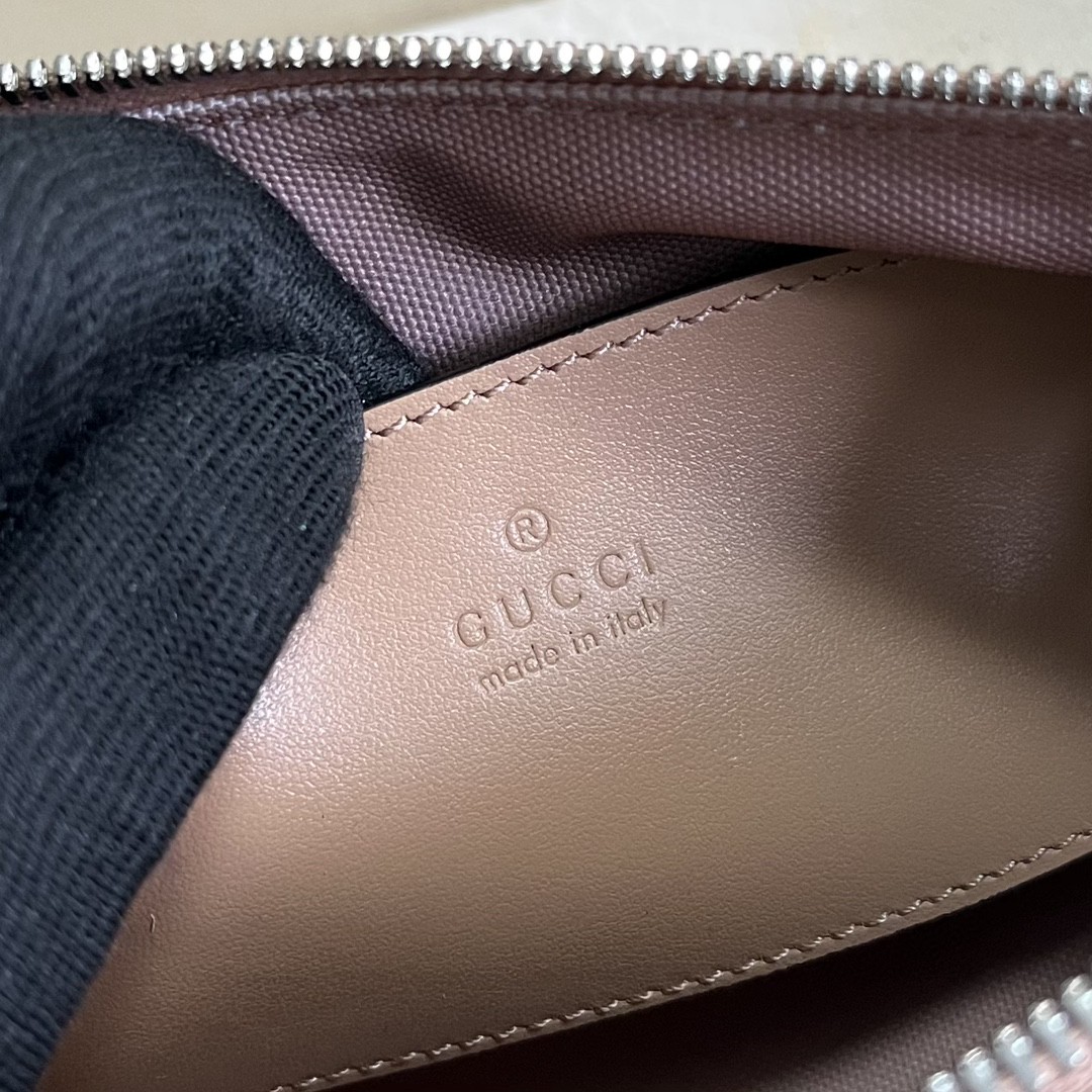 G*u*i gg marmont shoulder bag