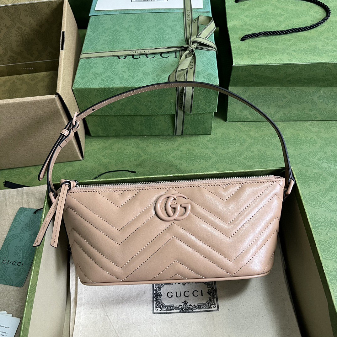 G*u*i gg marmont shoulder bag