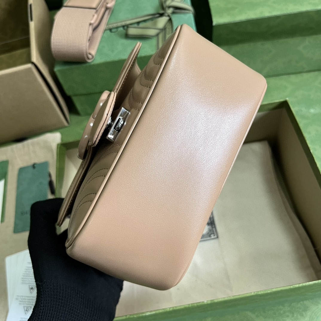 G*u*i gg marmont matelassé mini shoulder bag