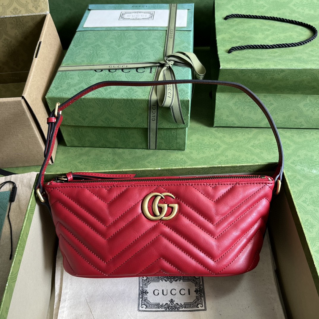 G*u*i gg marmont shoulder bag