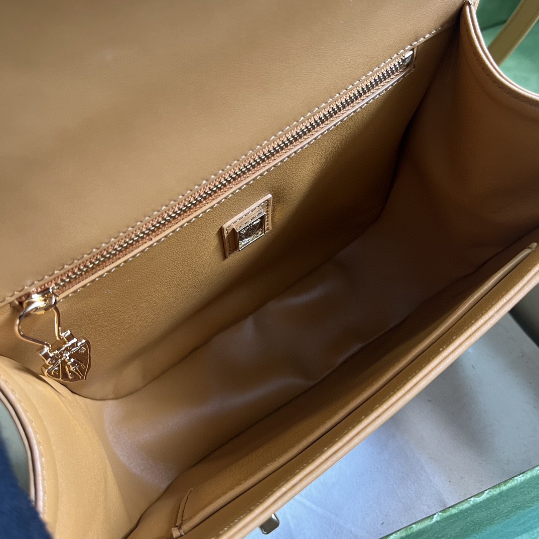 G*u*i equestrian inspired shoulder bag