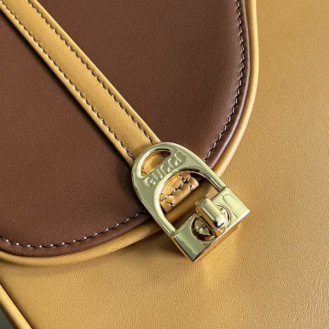 G*u*i equestrian inspired shoulder bag