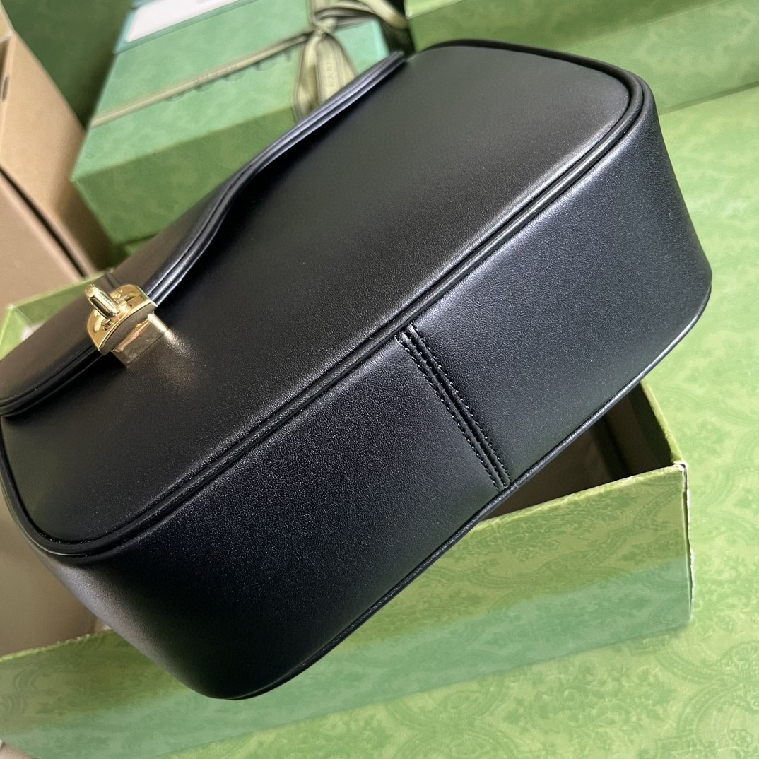 G*u*i equestrian inspired shoulder bag
