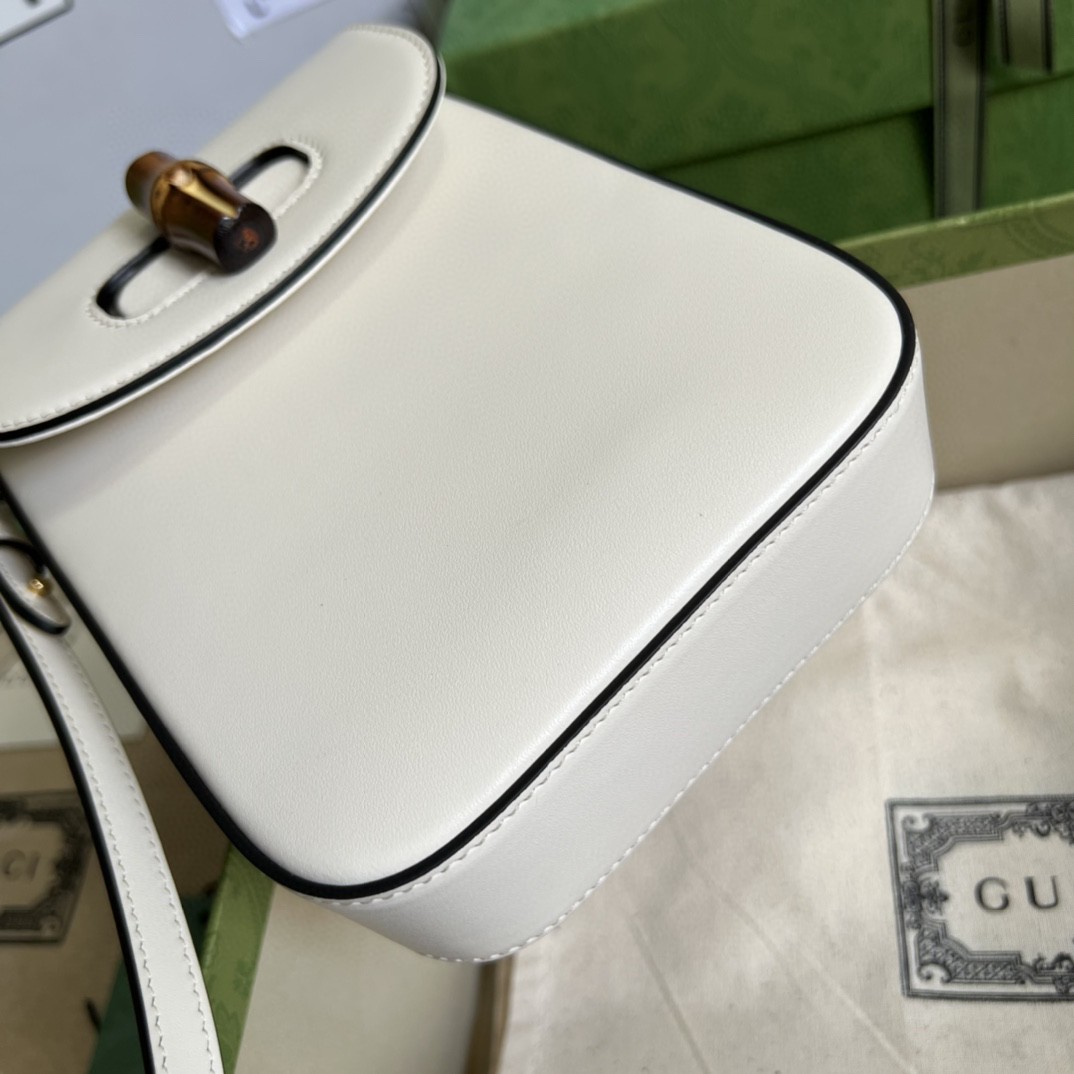 G*u*i bamboo mini handbag
