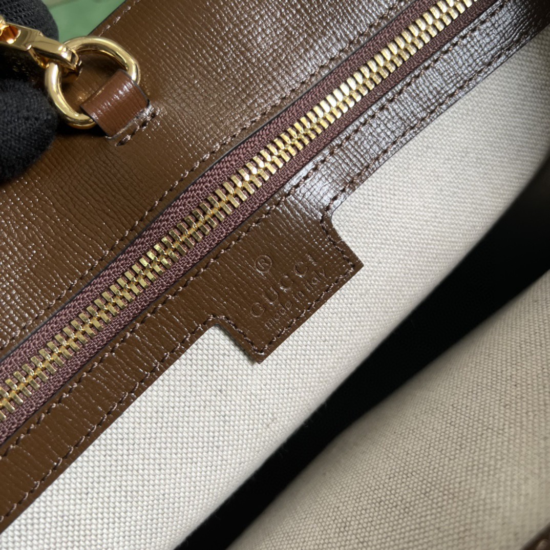 G*u*i small tote with interlocking g