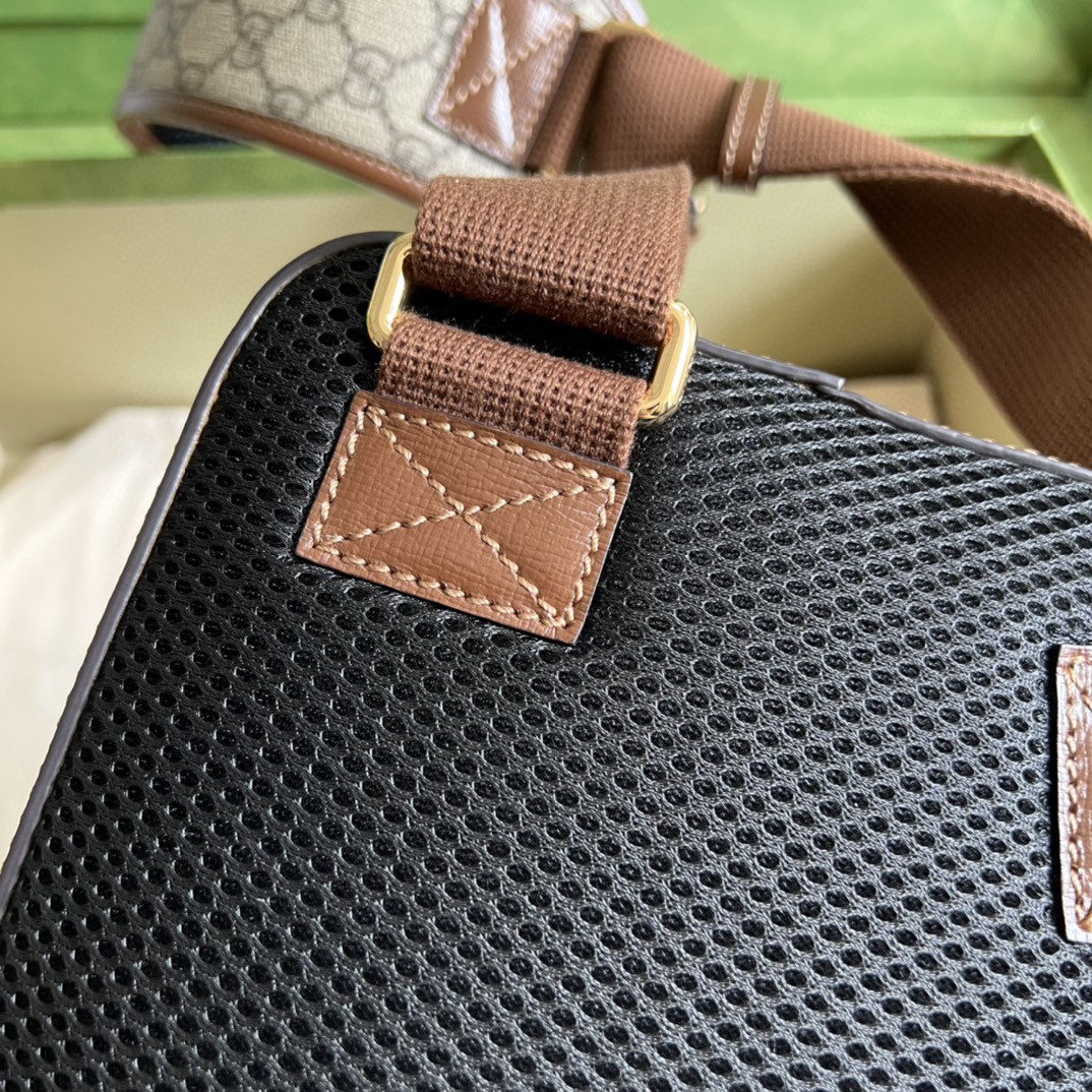 G*u*i small backpack with interlocking g