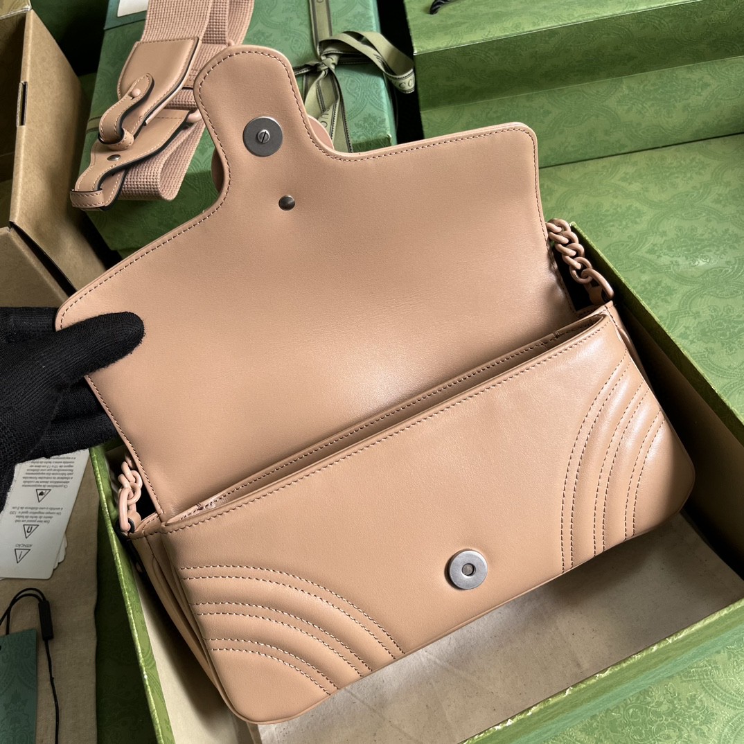 G*u*i gg marmont shoulder bag