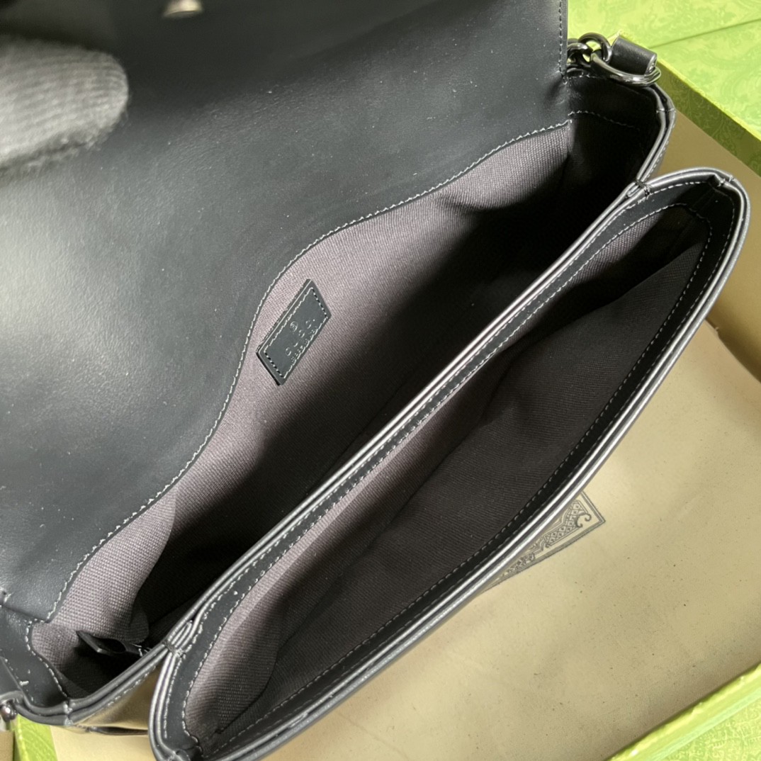 G*u*i gg marmont shoulder bag