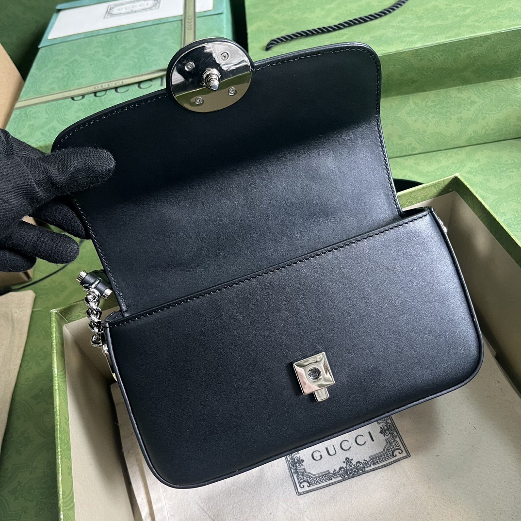 G*u*i petite gg mini shoulder bag
