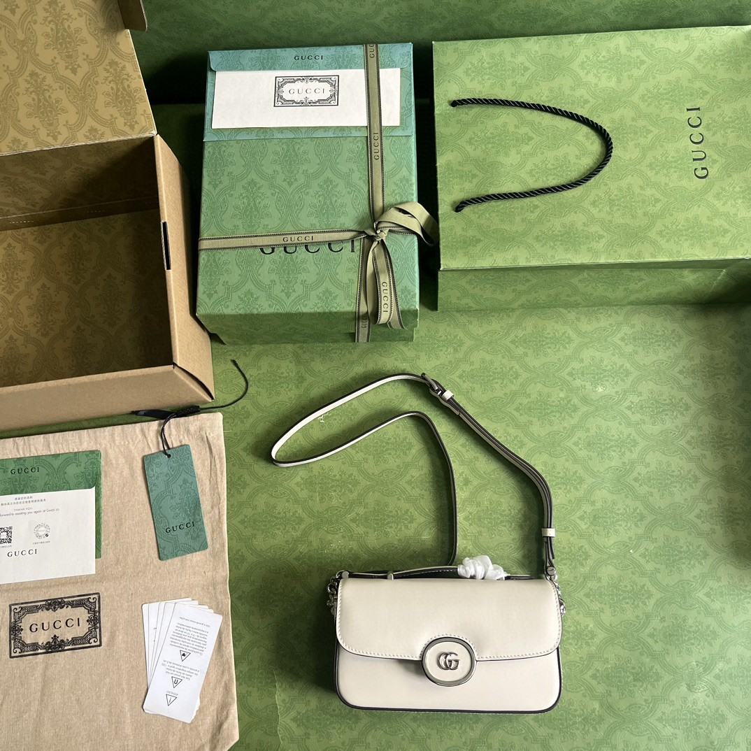 G*u*i petite gg mini shoulder bag