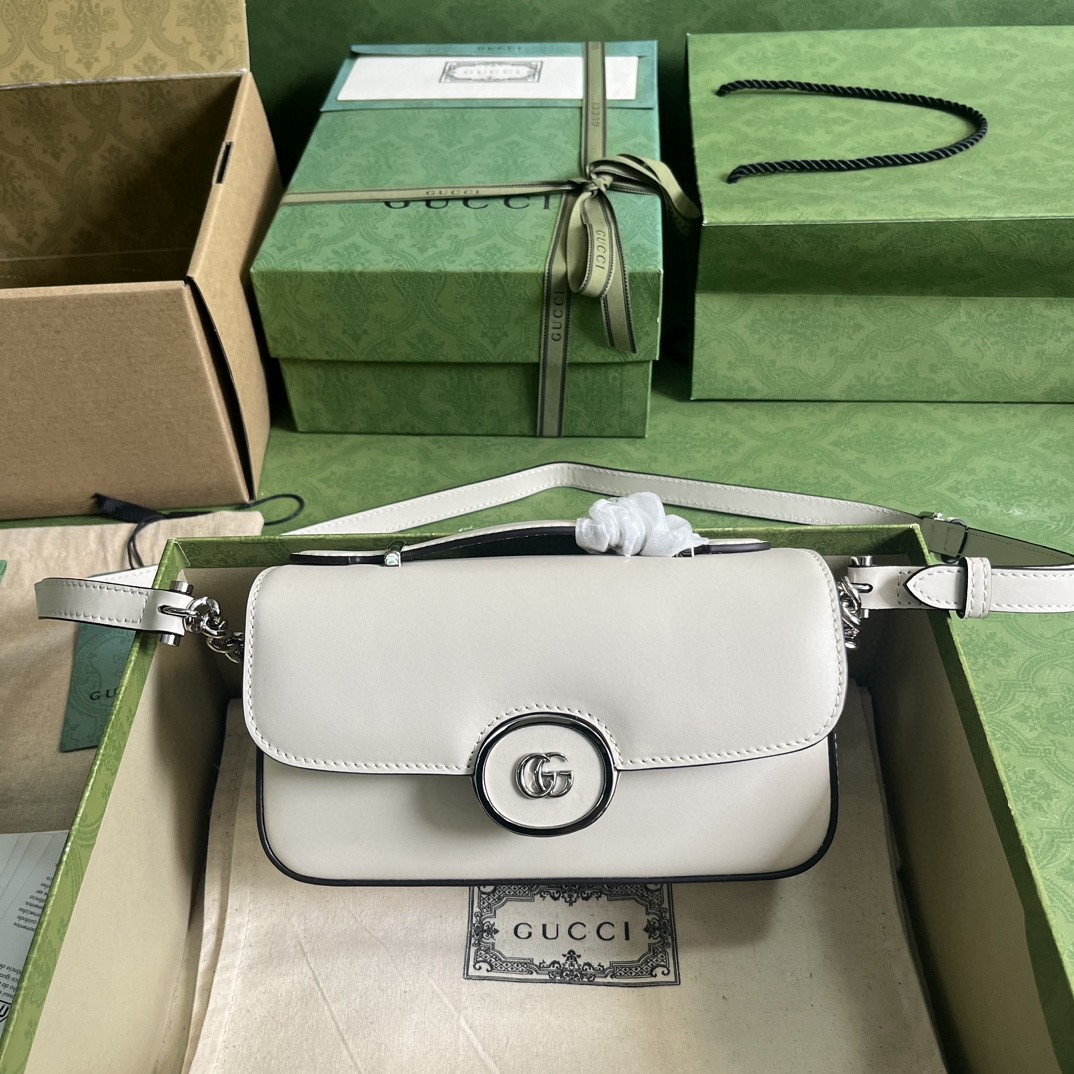 G*u*i petite gg mini shoulder bag