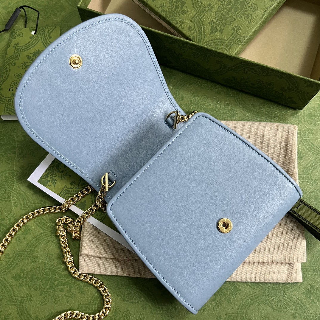 G*u*i blondie medium chain wallet