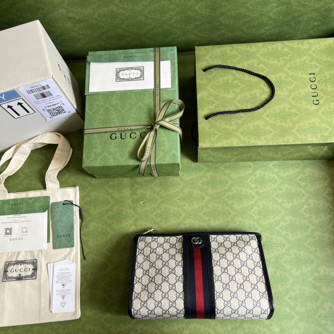 G*u*i ophidia gg toiletry case