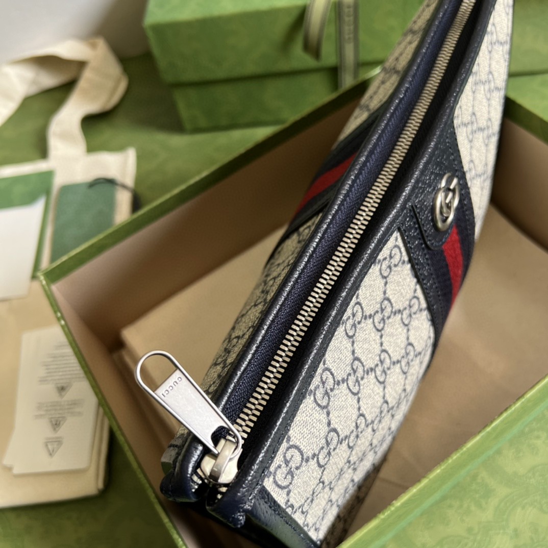 G*u*i ophidia gg toiletry case