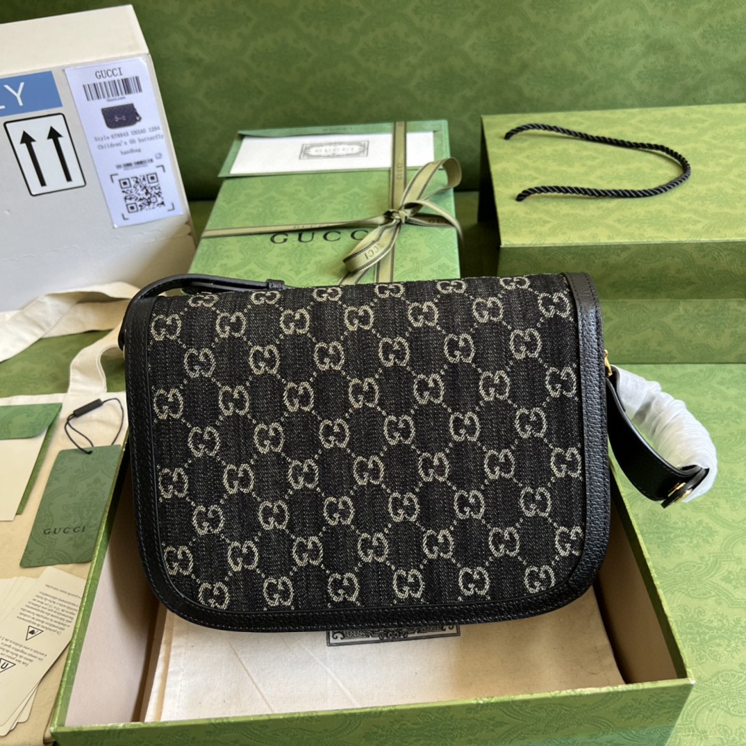 G*u*i horsebit  bag