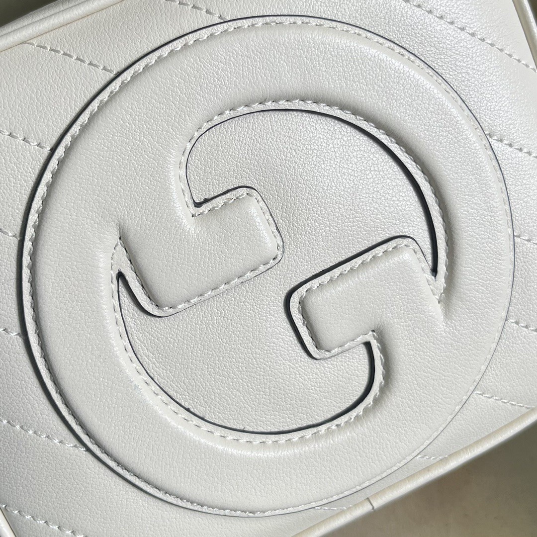 G*u*i blondie top handle bag
