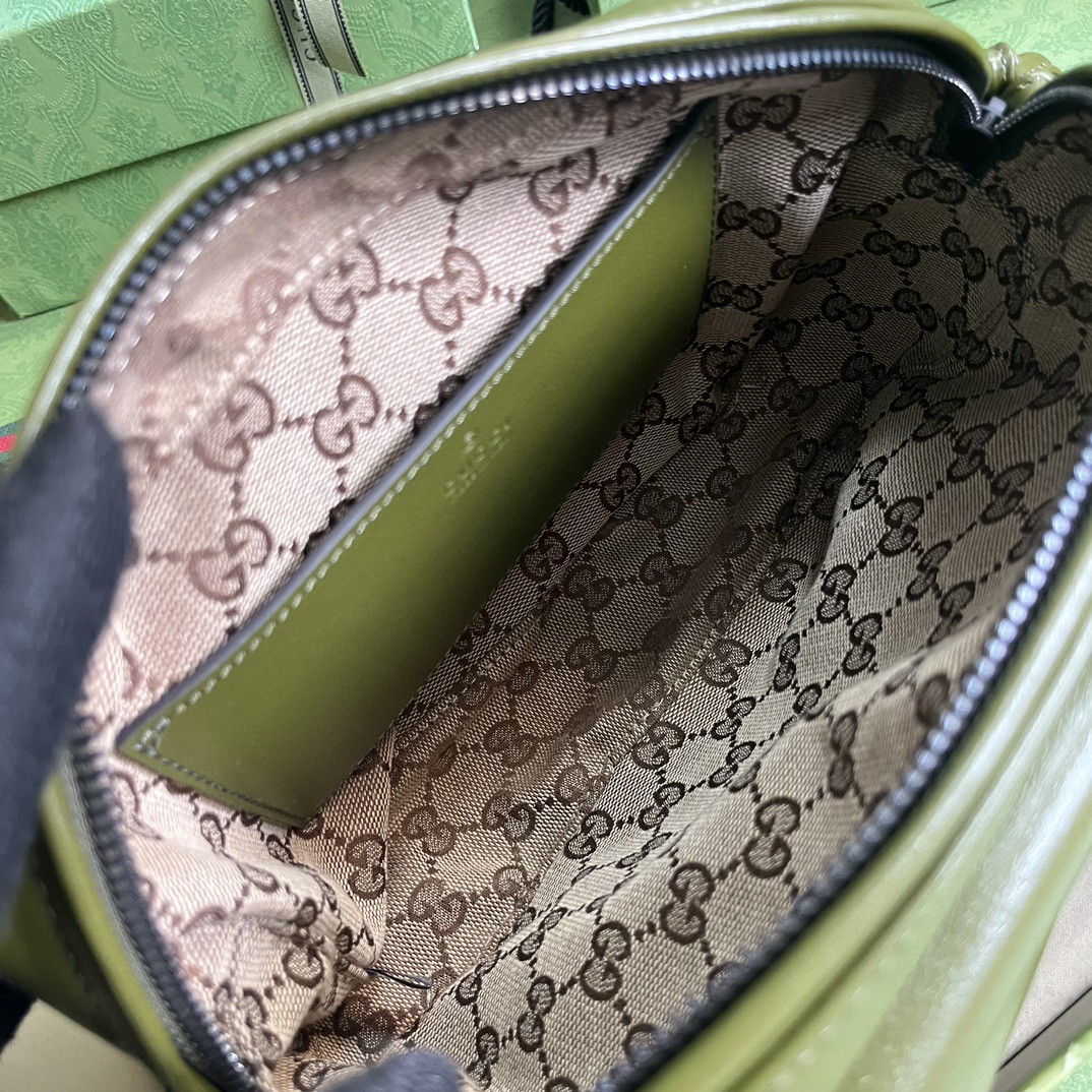 G*u*i shoulder bag with tonal double g