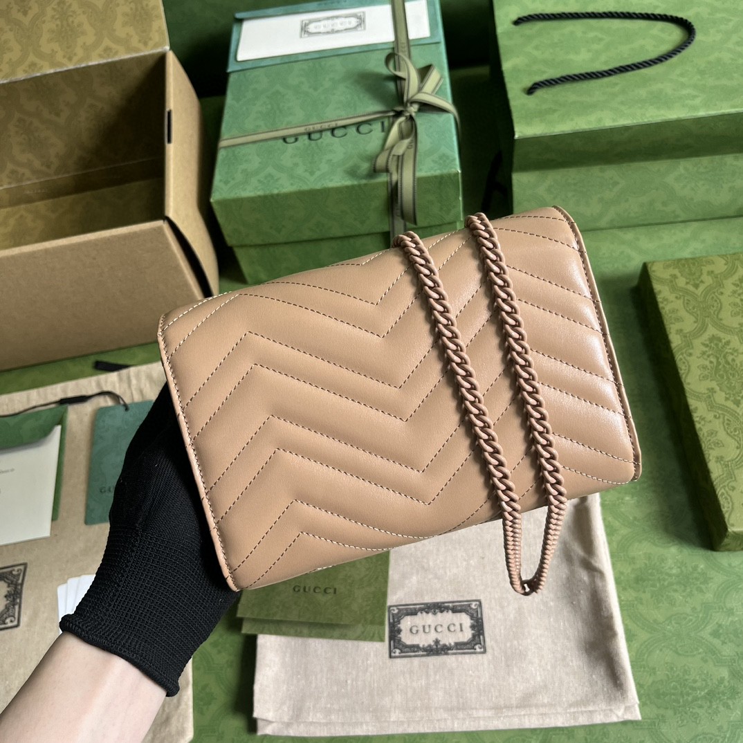 G*u*i gg marmont mini bag