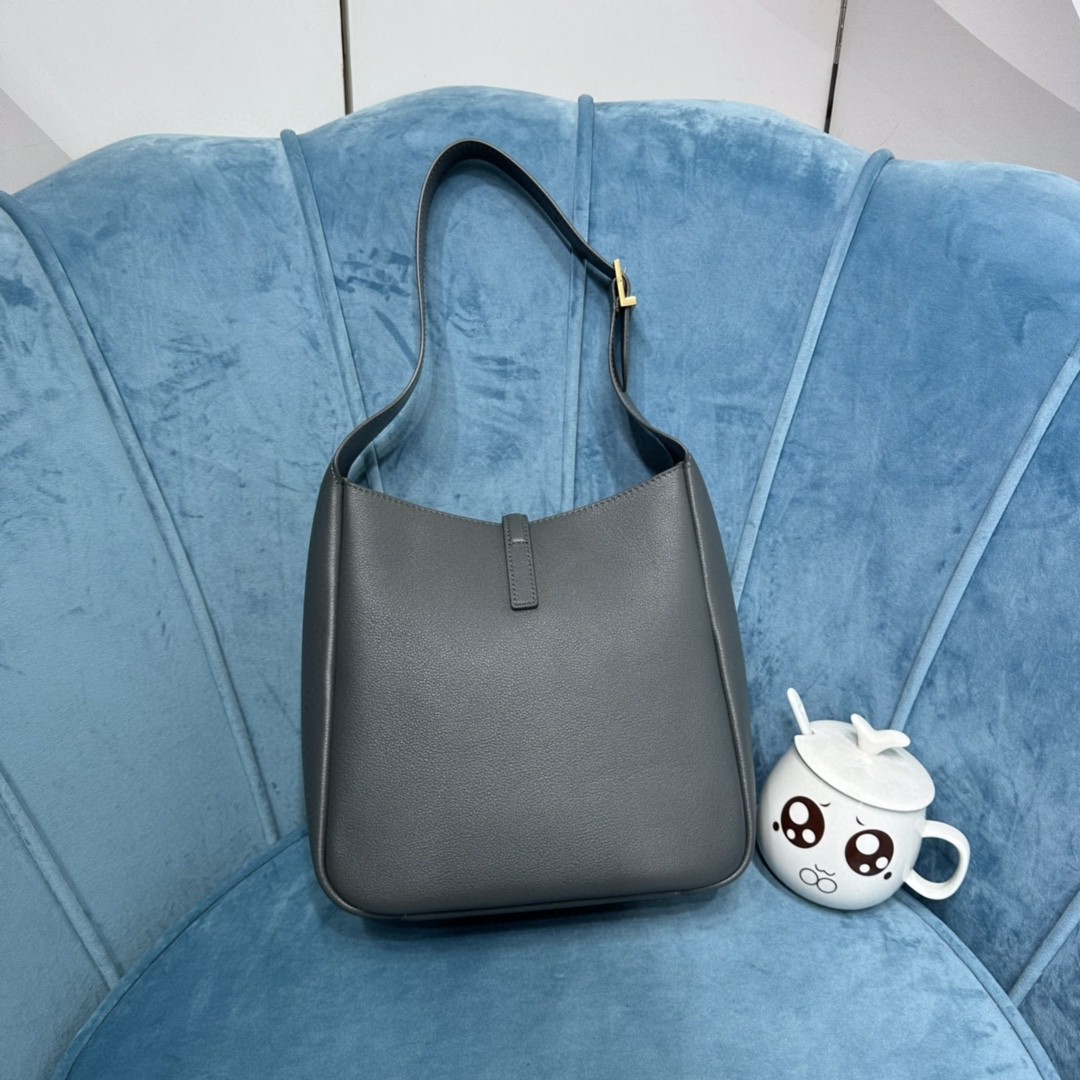 YSL LE5À7 SOFT SMALL Hobo Bag