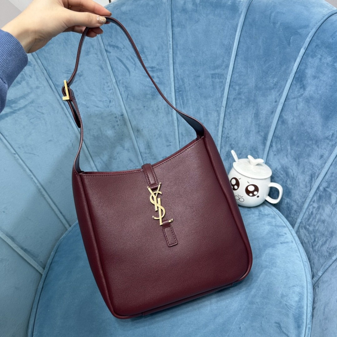 YSL LE5À7 SOFT SMALL Hobo Bag