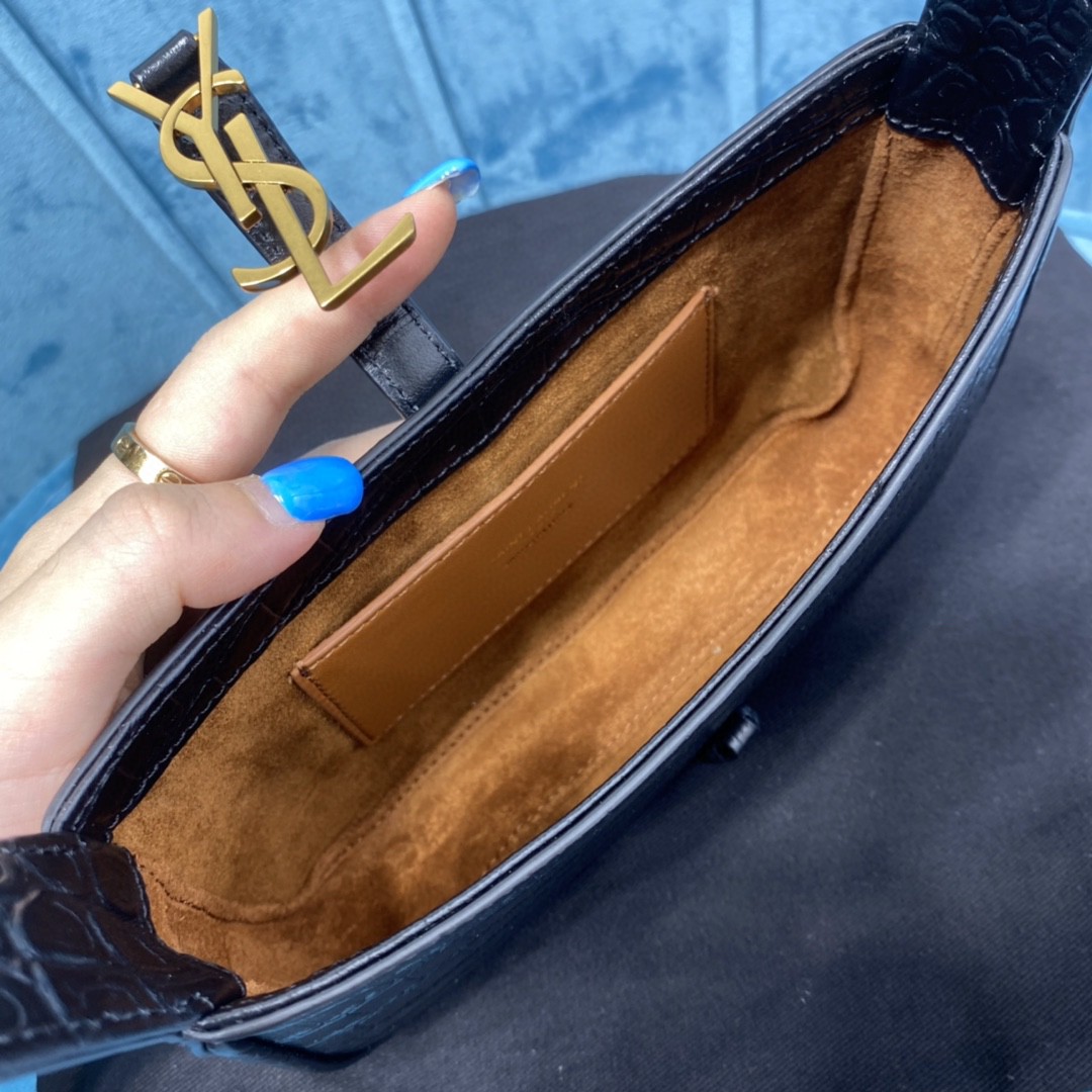YSL LE5À7 MINI IN SMOOTH LEATHER