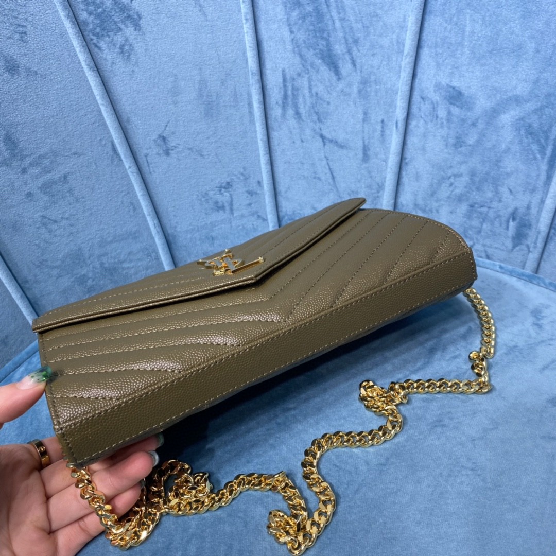 YSL CASSANDRE MATELASSÉ CHAIN WALLET
