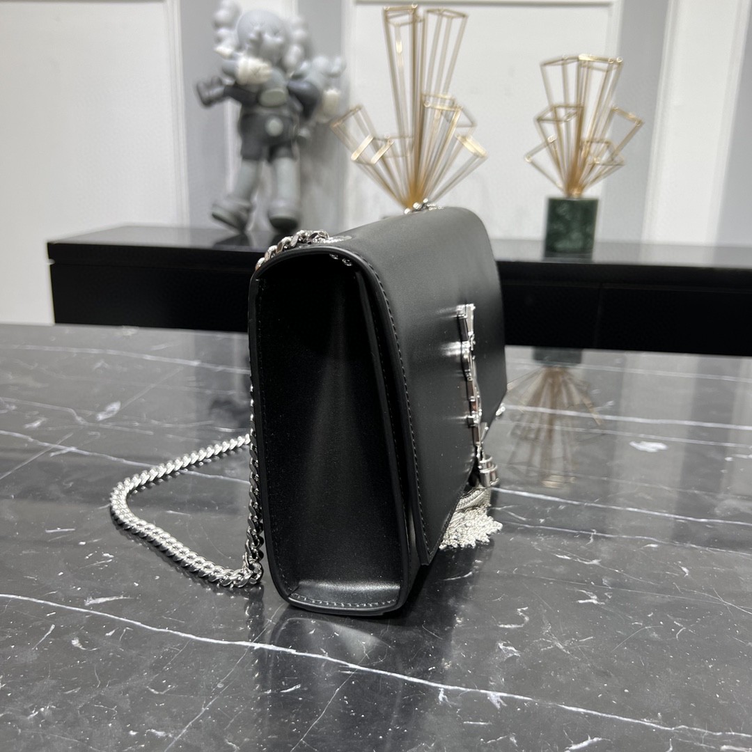 YSL KATE MEDIUM CHAIN BAG WITH TASSEL
