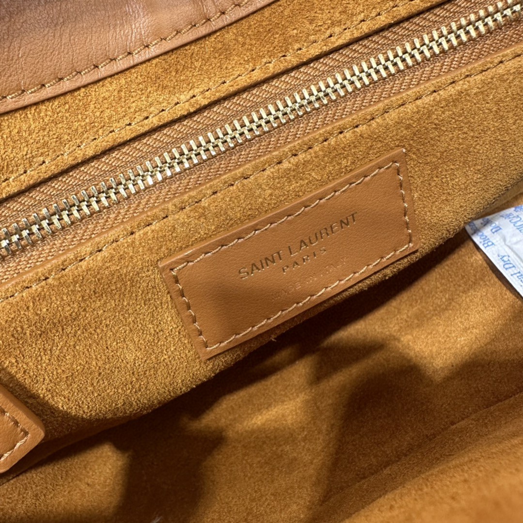 YSL LE5À7 Hobo