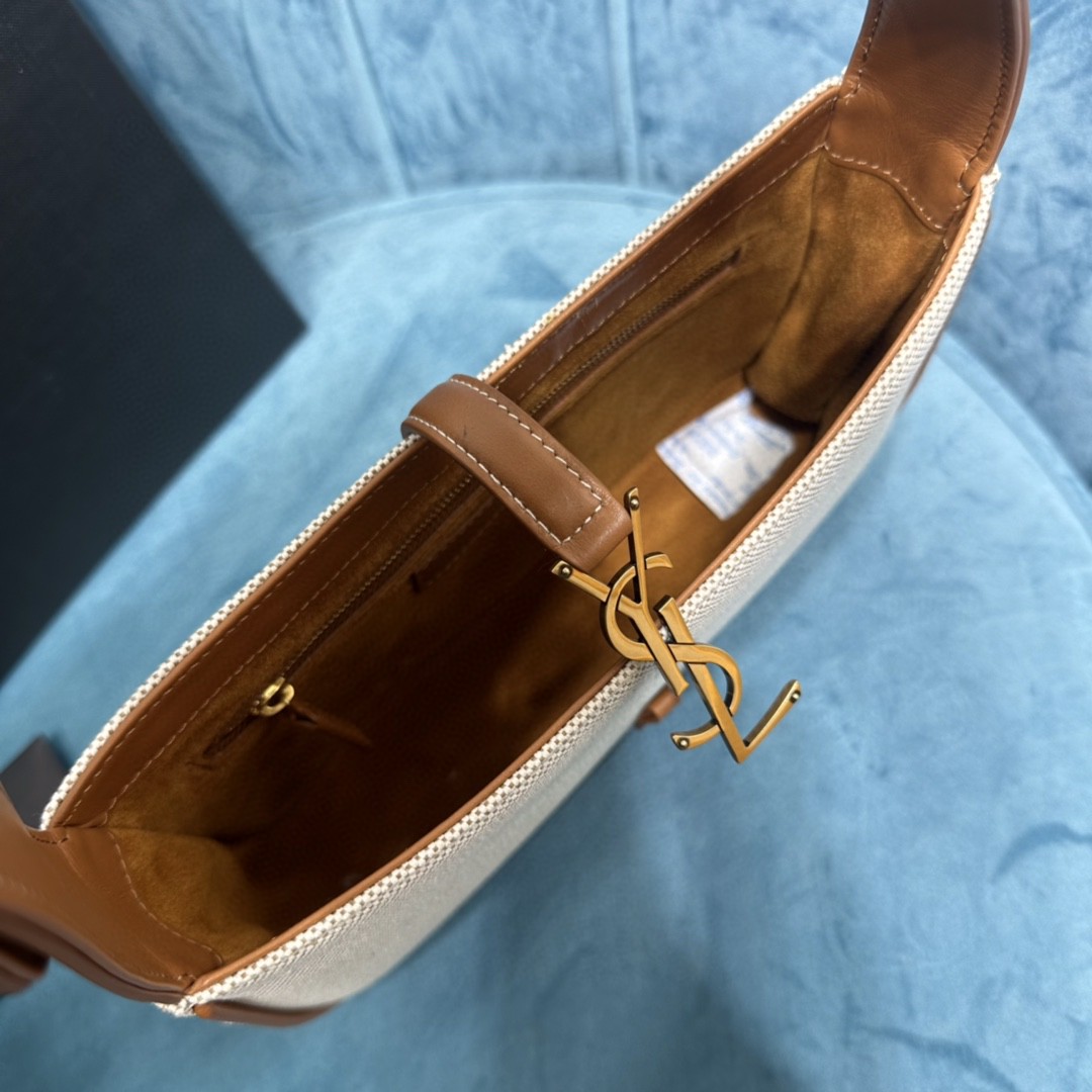 YSL LE5À7 Hobo