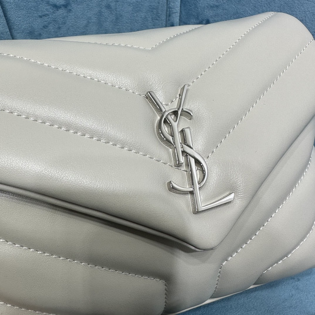 YSL LOULOU TOY