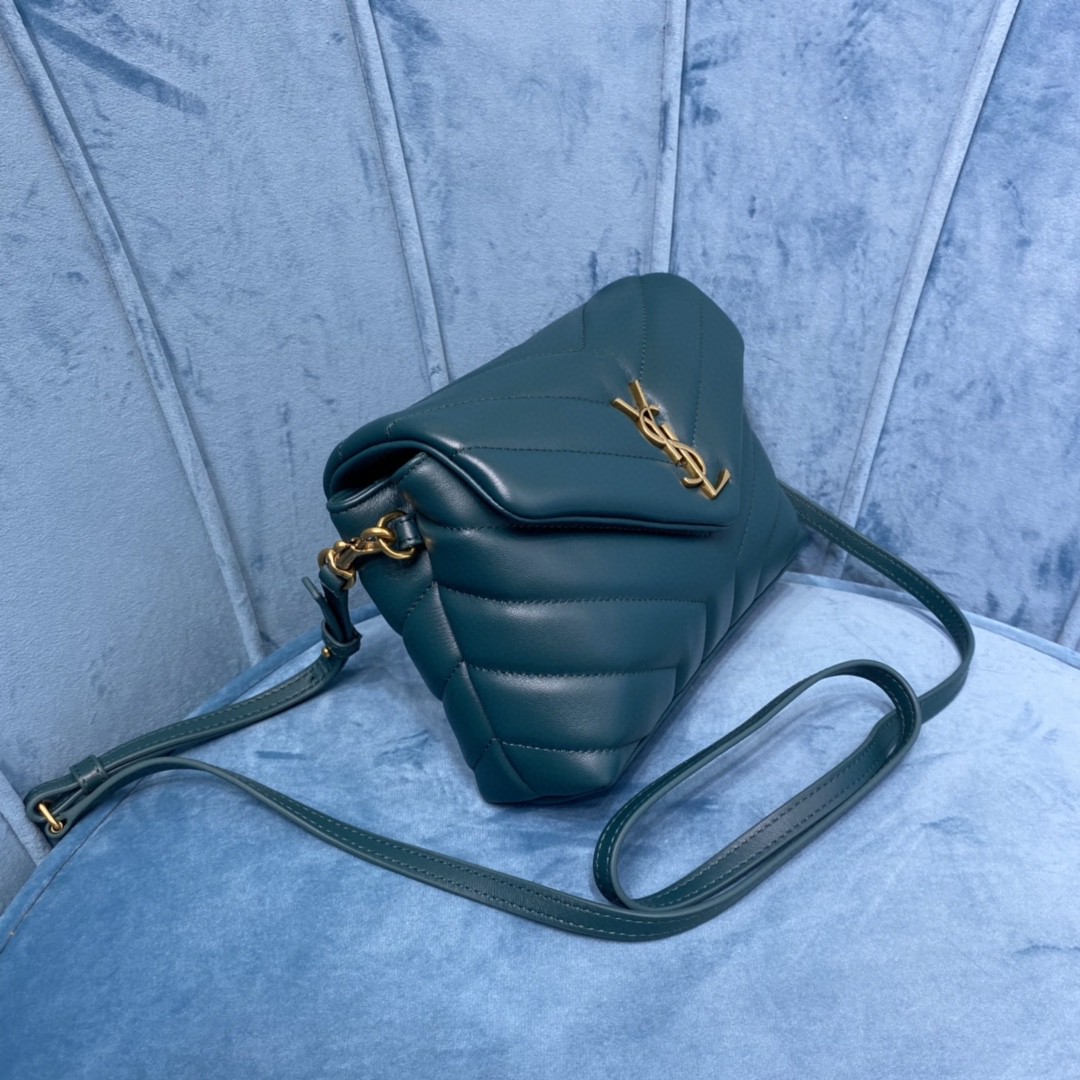 YSL LOULOU TOY