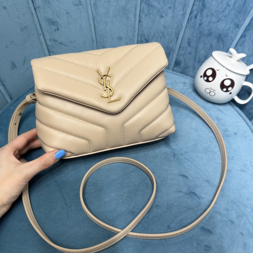 YSL LOULOU TOY