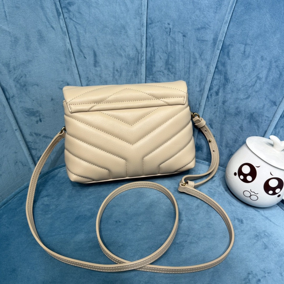 YSL LOULOU TOY