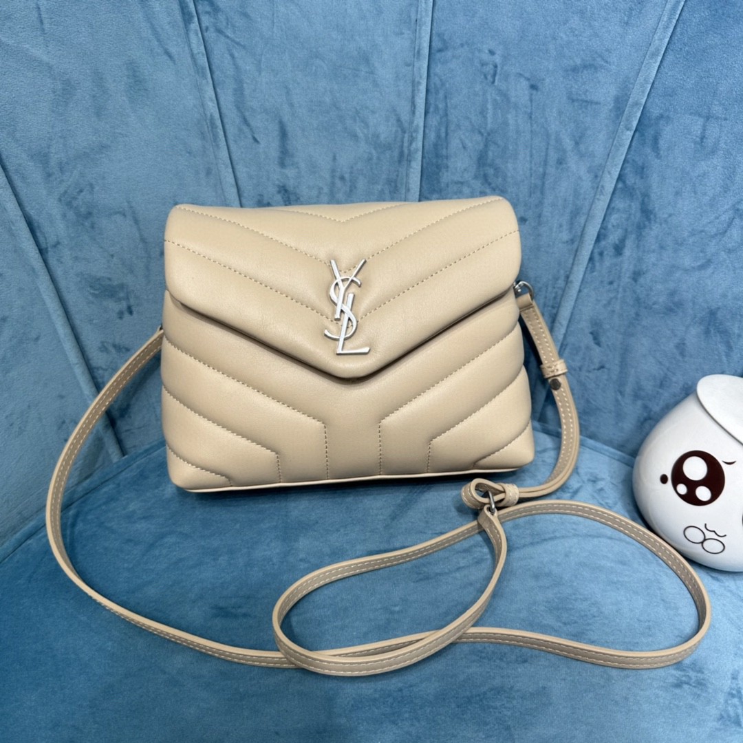 YSL LOULOU TOY
