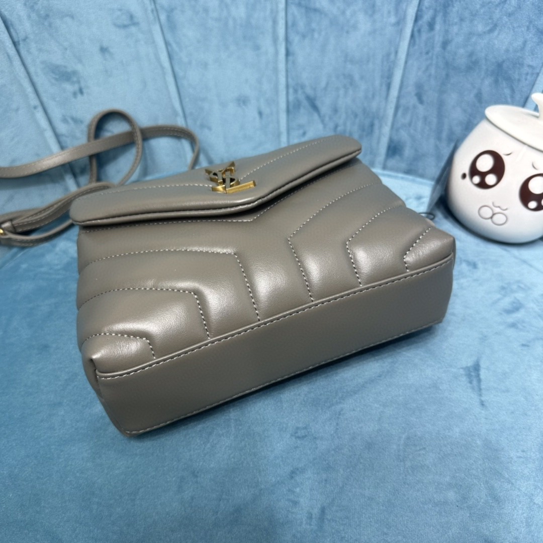 YSL LOULOU TOY