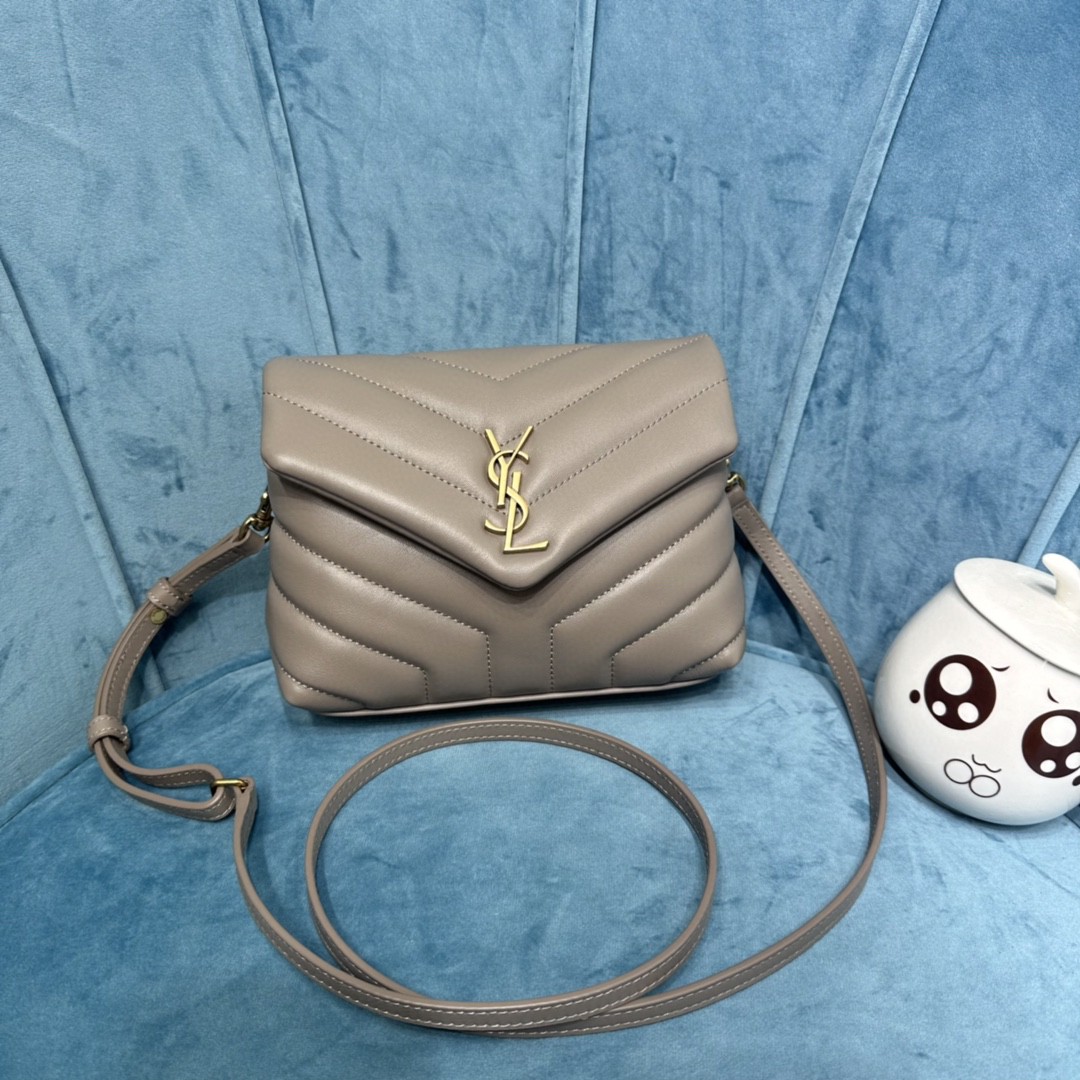 YSL LOULOU TOY