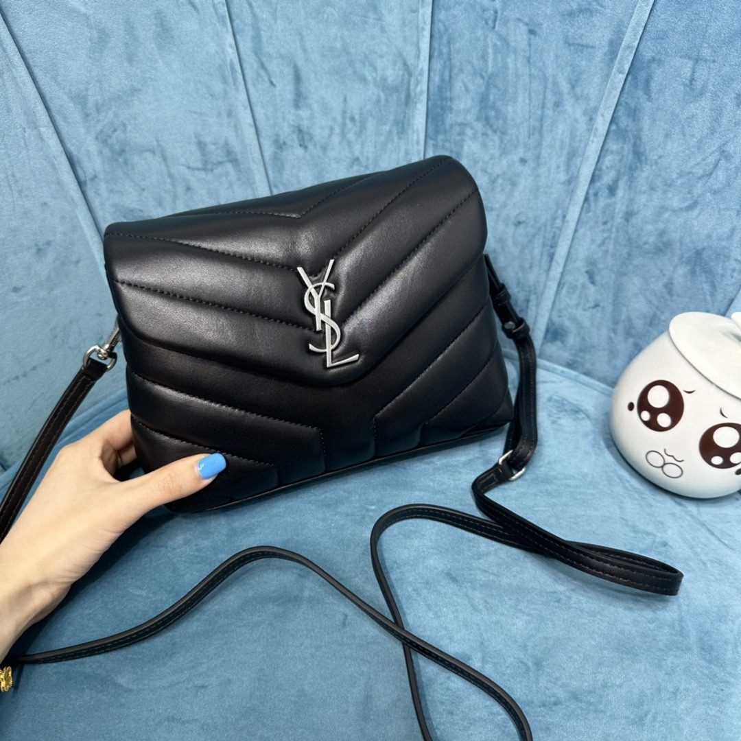 YSL LOULOU TOY