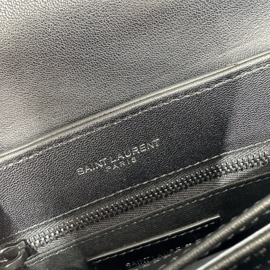 YSL LOULOU TOY
