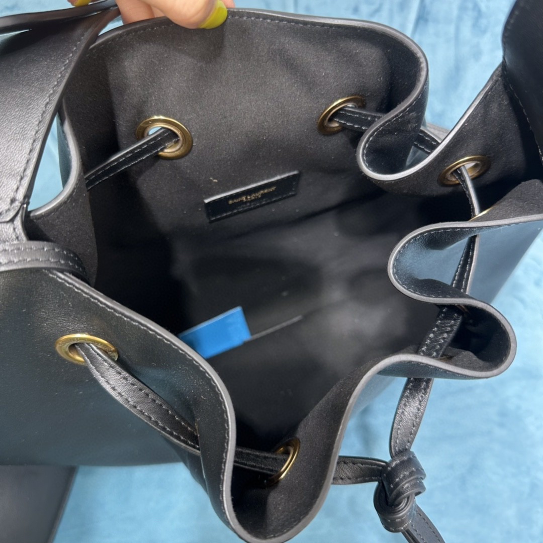 YSL PARIS VII MEDIUM HOBO BAG
