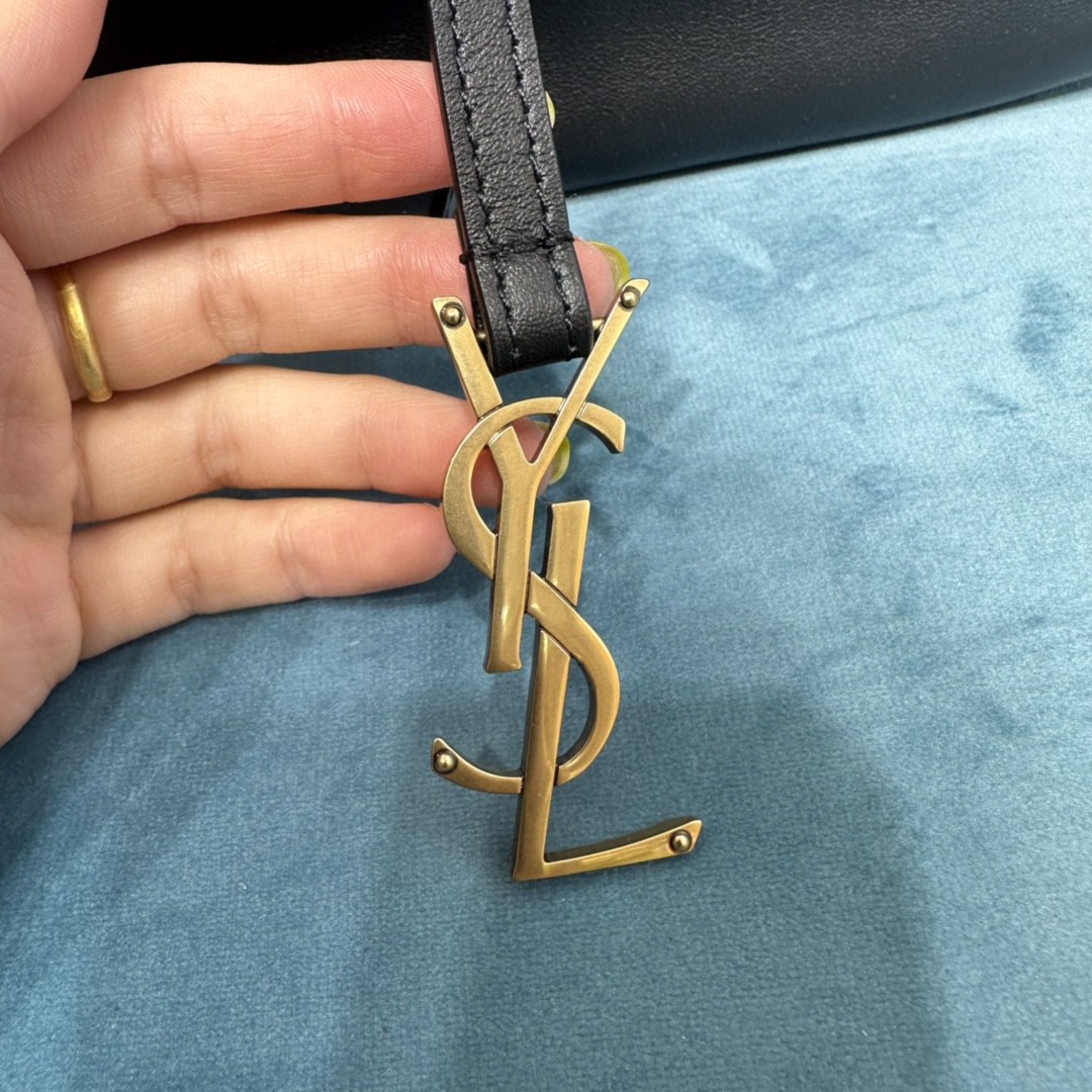 YSL PARIS VII MEDIUM HOBO BAG