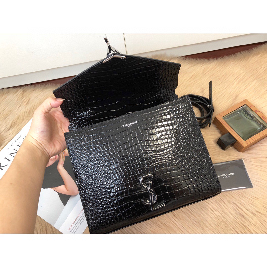 YSL Cassandra