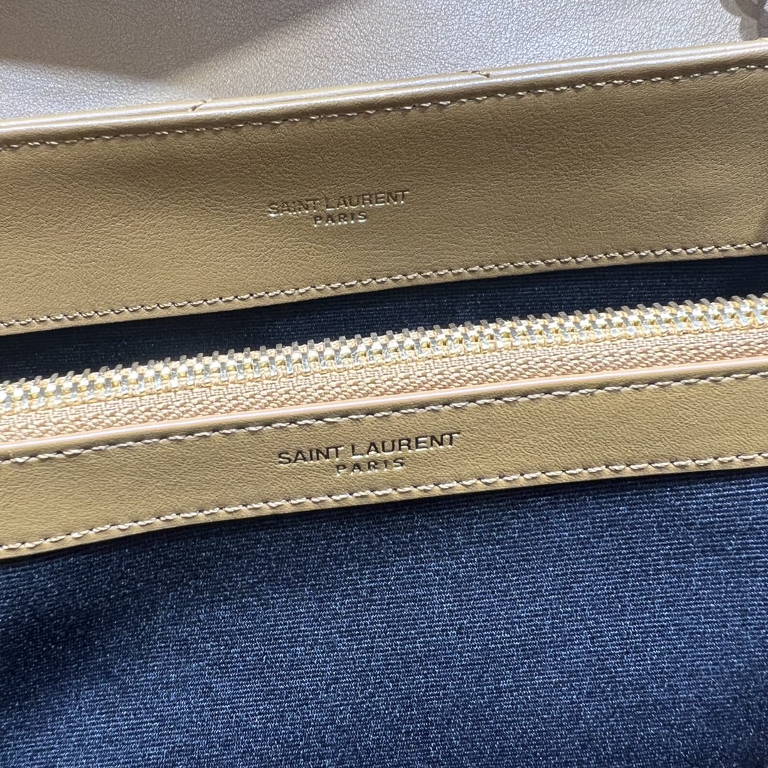 YSL LOULOU MEDIUM IN QUILTED LEATHER